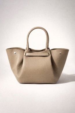 Luigisanto elegnacka damska torebka w stylu tulip bag z dopinanym długim paskiem ze skóry naturalnej w kolorze cimenym beżowym